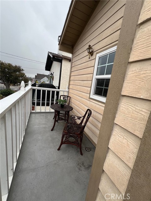 1707 Steinhart Avenue, Redondo Beach, California 90278, 3 Bedrooms Bedrooms, ,2 BathroomsBathrooms,Residential,For Sale,Steinhart,SR25031485