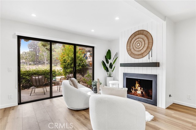 Detail Gallery Image 3 of 46 For 27061 Mill Pond Rd #40,  Dana Point,  CA 92624 - 2 Beds | 2/1 Baths