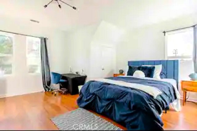 Detail Gallery Image 8 of 13 For 1039 E 10th St, Long Beach,  CA 90813 - – Beds | – Baths