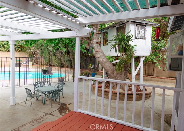 Detail Gallery Image 10 of 10 For 8554 Owensmouth Ave, Canoga Park,  CA 91304 - 3 Beds | 2 Baths