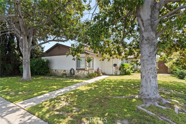 8252 McFadden Avenue, Midway City CA: https://media.crmls.org/medias/98eac65b-b13d-4164-a345-5b1fc1a4c205.jpg