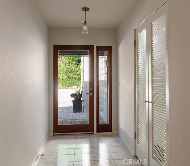 Detail Gallery Image 4 of 53 For 28068 Santona Dr, Rancho Palos Verdes,  CA 90275 - 5 Beds | 3 Baths