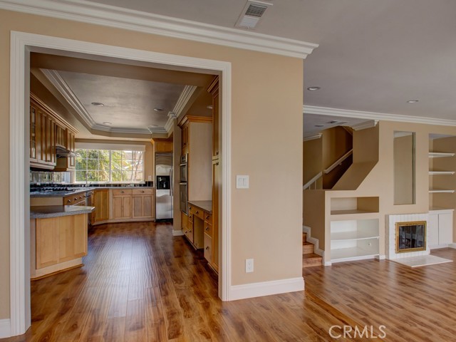 Detail Gallery Image 14 of 29 For 65 Lakeshore #13,  Irvine,  CA 92604 - 4 Beds | 3 Baths