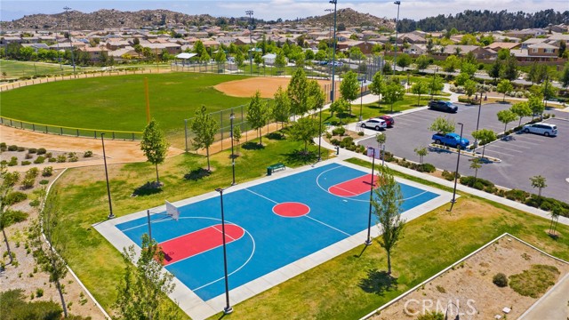 29413 Artillery Circle, Menifee CA: https://media.crmls.org/medias/98eb8da5-9b62-42ec-b90d-058d2781de31.jpg