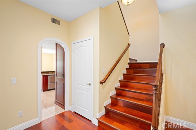 Detail Gallery Image 20 of 46 For 983 Calle Amable, Glendale,  CA 91208 - 4 Beds | 3 Baths