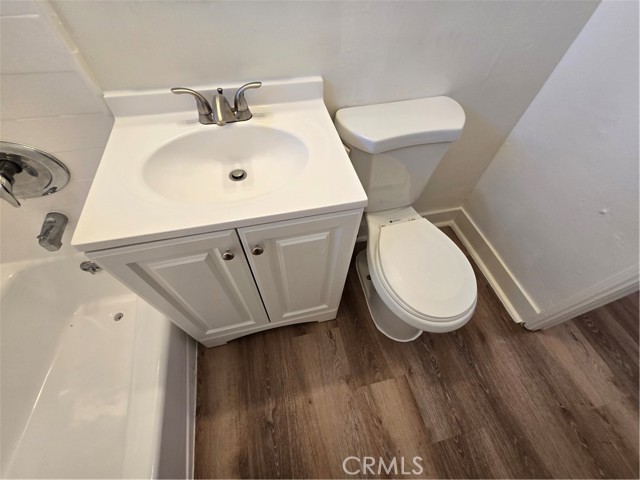1758 W 110th Street, Los Angeles CA: https://media.crmls.org/medias/98ecf74d-8684-486b-a370-65f197450a2a.jpg