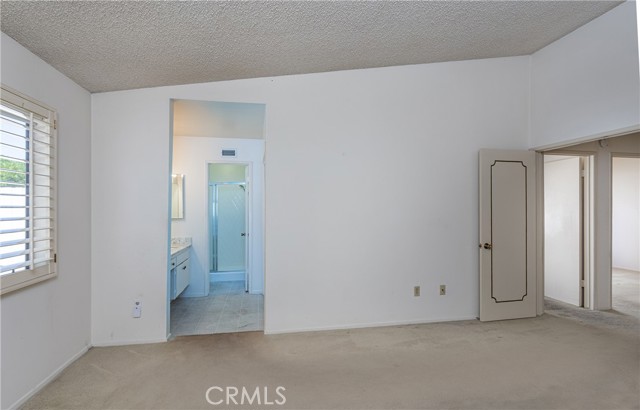 Detail Gallery Image 17 of 39 For 6849 Whitaker Ave, Lake Balboa,  CA 91406 - 3 Beds | 2 Baths
