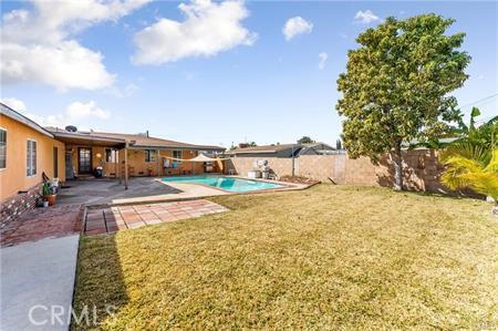 2517 E Walnut Creek, West Covina CA: https://media.crmls.org/medias/98ee1612-9e0a-4c59-b460-8c8124dec40b.jpg