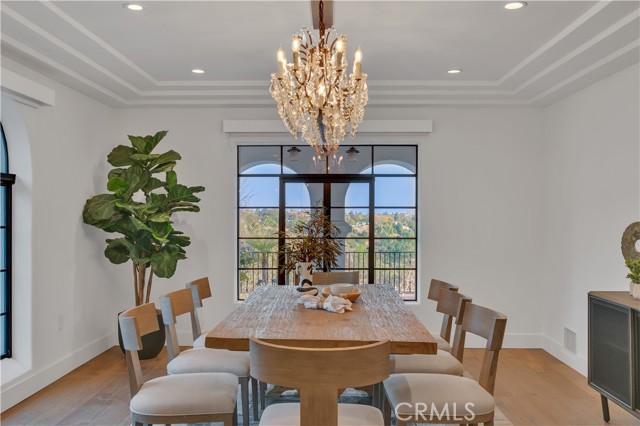 1812 Linda Vista Avenue, Pasadena CA: https://media.crmls.org/medias/98ee5a4d-eebe-45c2-ab5b-472f442c7a7d.jpg