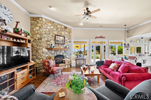 Detail Gallery Image 19 of 75 For 13678 Scenic Crest Dr, Yucaipa,  CA 92399 - 4 Beds | 2/1 Baths