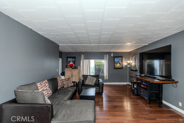 Detail Gallery Image 4 of 13 For 17701 Avalon Blvd Spc 304, Carson,  CA 90746 - 4 Beds | 2 Baths