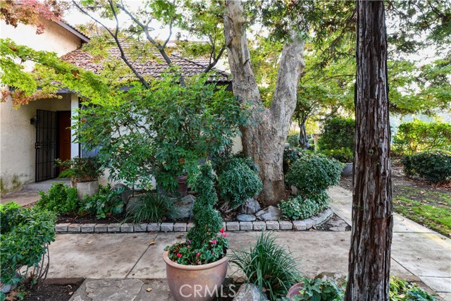 Detail Gallery Image 16 of 16 For 2890 Huntington #110,  Fresno,  CA 93721 - 3 Beds | 2/1 Baths