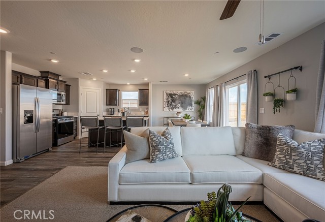 Detail Gallery Image 8 of 19 For 352 Sable Ct 62 Ar,  Merced,  CA 95341 - 4 Beds | 2 Baths