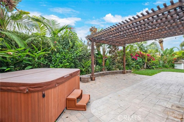 19 Via Cuenta Nueva, San Clemente CA: https://media.crmls.org/medias/98f1b88c-a980-41e0-9efd-473a4adf345a.jpg