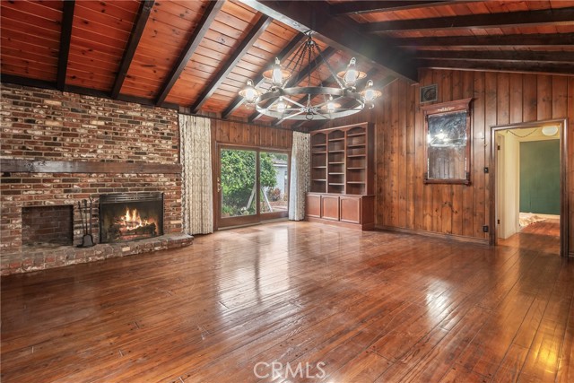 2322 W 156th Street, Gardena CA: https://media.crmls.org/medias/98f327e4-2edd-4208-ae6f-b727171ba5a8.jpg