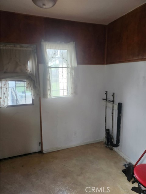 437 W 81st Street, Los Angeles CA: https://media.crmls.org/medias/98f3d301-f540-419b-aaec-75eb30b116ed.jpg