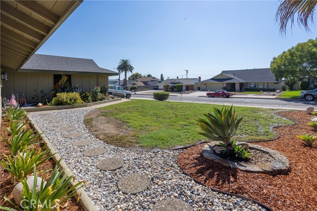Detail Gallery Image 5 of 37 For 5951 Buchanan Ave, San Bernardino,  CA 92404 - 4 Beds | 2 Baths