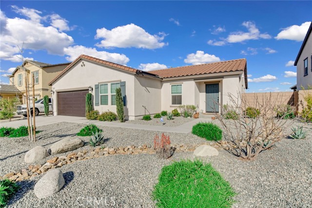 Detail Gallery Image 2 of 30 For 11625 Halter St, Victorville,  CA 92392 - 4 Beds | 2 Baths