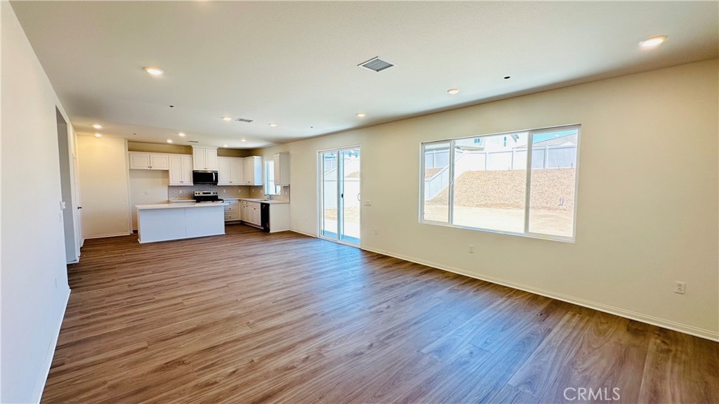 MLS #SR25274345 image #1