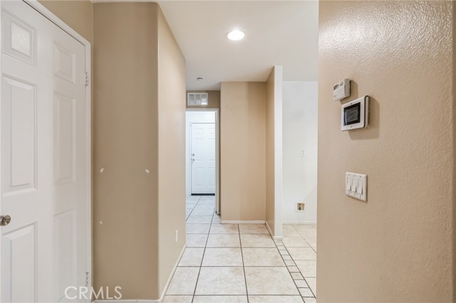 Detail Gallery Image 15 of 42 For 25888 Iris Ave #B,  Moreno Valley,  CA 92551 - 2 Beds | 2/1 Baths