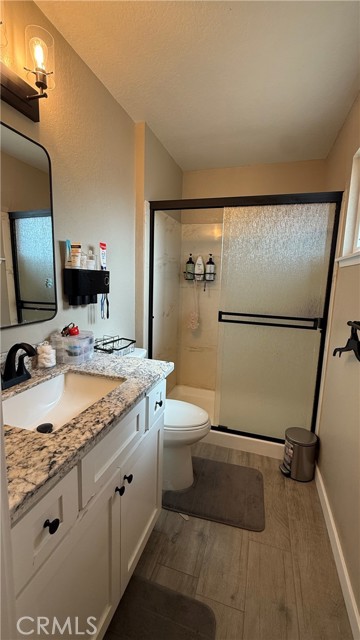 Detail Gallery Image 9 of 11 For 21101 Sitkan Rd, Apple Valley,  CA 92308 - 3 Beds | 2 Baths