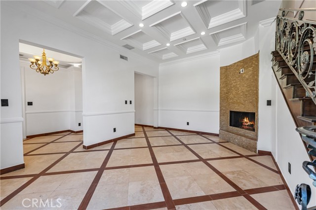 8655 Hillside Avenue, Los Angeles CA: https://media.crmls.org/medias/98f77188-3b84-4883-9cc8-0ad7c05cea03.jpg