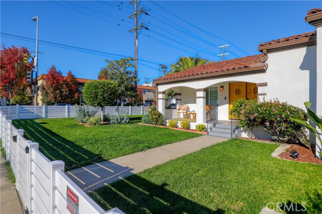 12426 Idaho Avenue, Los Angeles CA: https://media.crmls.org/medias/98f790f9-e4d5-4c32-a7a8-010ff7db8090.jpg