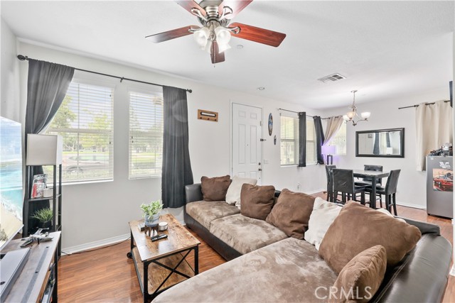 Detail Gallery Image 7 of 32 For 471 Green River St, Oxnard,  CA 93036 - 4 Beds | 2/1 Baths