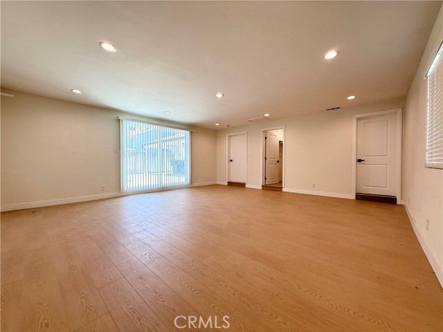 352 E Newman Avenue, Arcadia CA: https://media.crmls.org/medias/98f91200-5312-4446-95e0-2ce5bf29f632.jpg