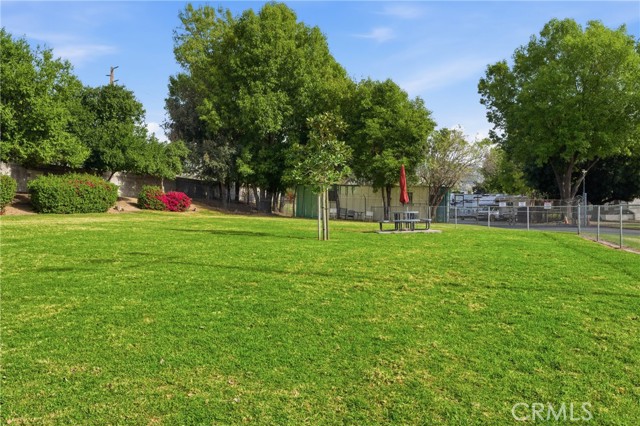 Detail Gallery Image 32 of 37 For 2116 Firewood Ct, San Bernardino,  CA 92404 - 2 Beds | 2 Baths
