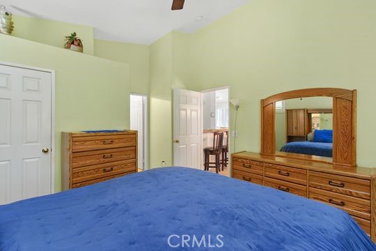 4516 Streamport Drive, Riverside CA: https://media.crmls.org/medias/98f9f756-128c-42e9-93f6-aeb3a9e3d22a.jpg