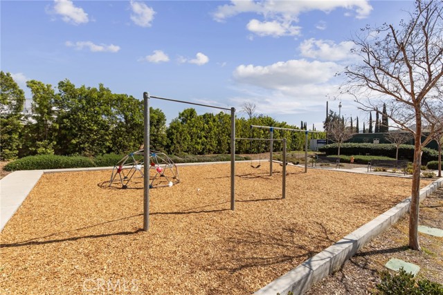 Detail Gallery Image 26 of 36 For 21710 Bene Dr, Saugus,  CA 91350 - 3 Beds | 2/1 Baths