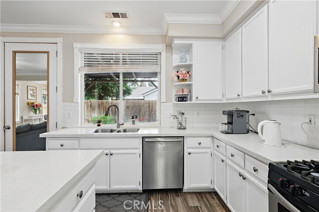Detail Gallery Image 18 of 50 For 1958 Fall Brook Ct, Merced,  CA 95340 - 4 Beds | 3 Baths