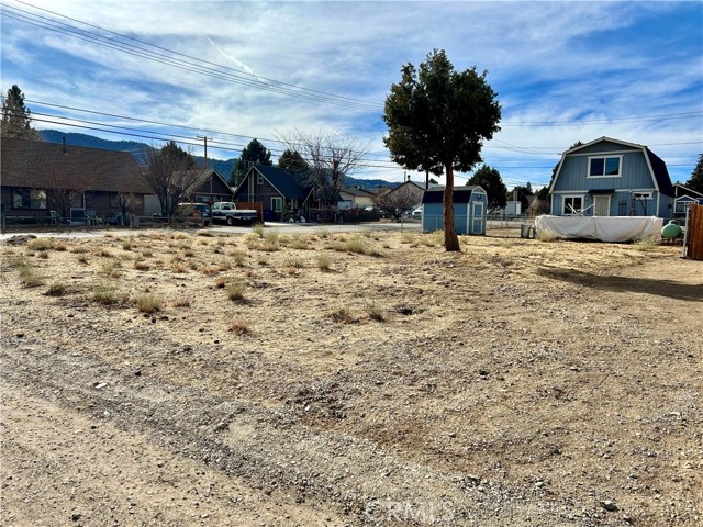 Detail Gallery Image 1 of 13 For 2 Hemlock Ln, Big Bear City,  CA 92314 - – Beds | – Baths