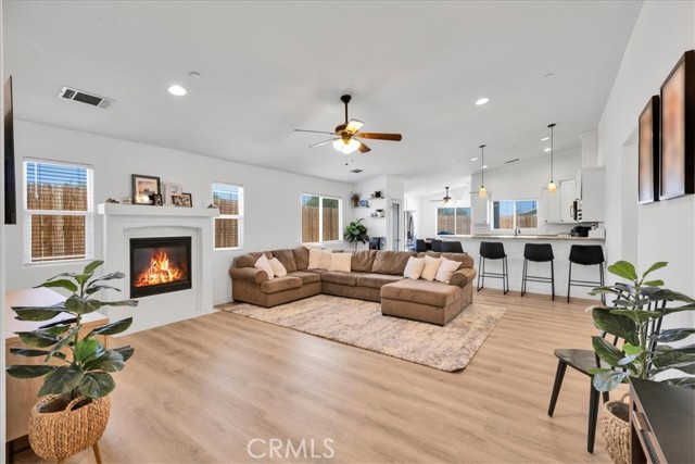 Detail Gallery Image 4 of 42 For 5947 Lupine Ave, Twentynine Palms,  CA 92277 - 4 Beds | 2 Baths