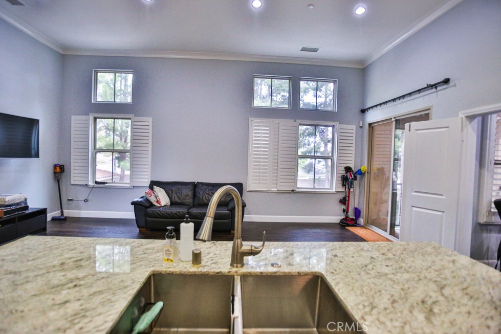 98fc4ec7 B97d 4920 Abff 5749a5e5575e