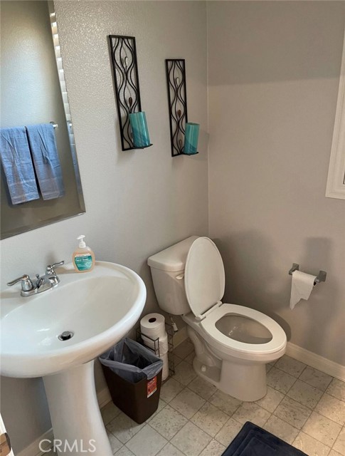 Detail Gallery Image 14 of 19 For 7837 Brass Kettle Cir, Riverside,  CA 92507 - 5 Beds | 3/1 Baths