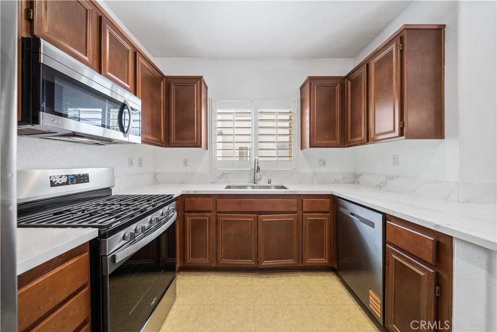 323 Tesoro - photo 18