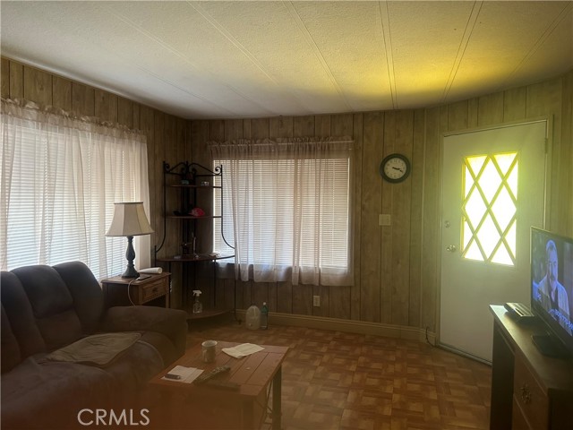 Livingroom/den