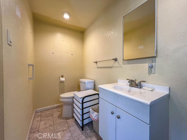 Detail Gallery Image 62 of 69 For 2717 Hillcrest Ct, –,  CA 93222 - 2 Beds | 2/1 Baths