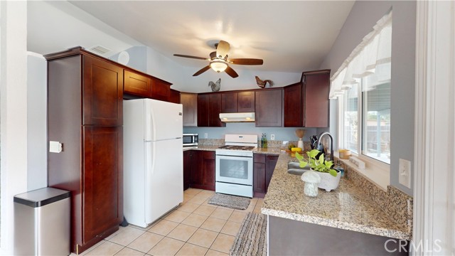 Detail Gallery Image 21 of 40 For 13417 Running Deer Rd, Moreno Valley,  CA 92553 - 3 Beds | 2 Baths