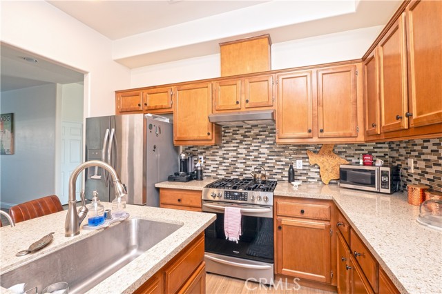 1586 W Mcwethy Street, Rialto CA: https://media.crmls.org/medias/98ffa357-1e48-4e2b-a334-8f956ebe383a.jpg