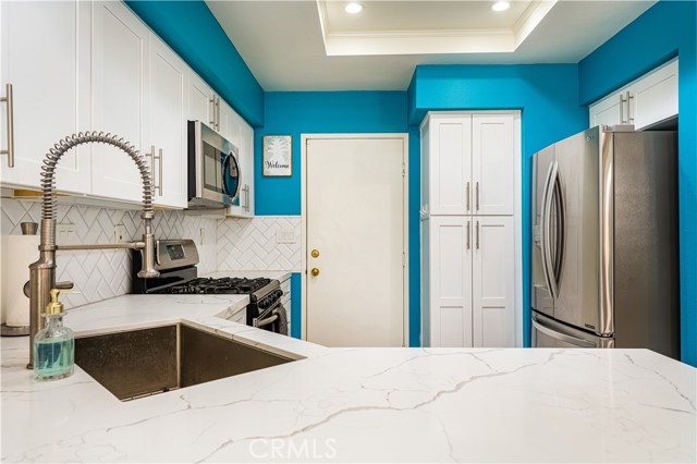 Detail Gallery Image 11 of 37 For 11 Mission Ct, Lake Forest,  CA 92610 - 2 Beds | 2/1 Baths