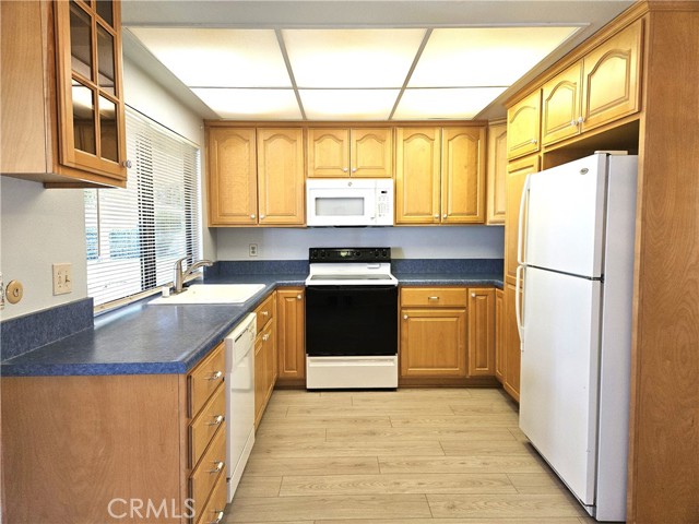 Detail Gallery Image 6 of 33 For 3219 via Carrizo #B,  Laguna Woods,  CA 92637 - 3 Beds | 2 Baths