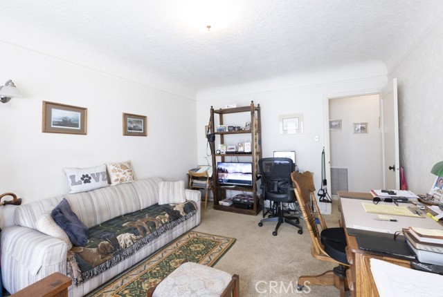 132 St Joseph Avenue, Long Beach CA: https://media.crmls.org/medias/990151d7-d3a0-47fd-83e6-d458d9636546.jpg
