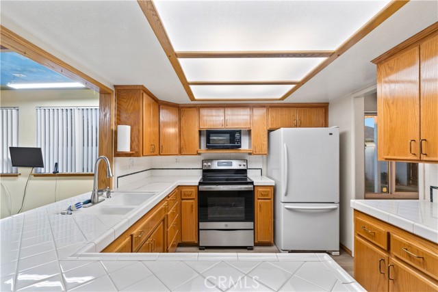 Detail Gallery Image 11 of 43 For 16464 Tullock, Fontana,  CA 92335 - 4 Beds | 2 Baths