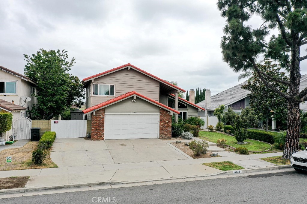 MLS #OC26154797 image #1