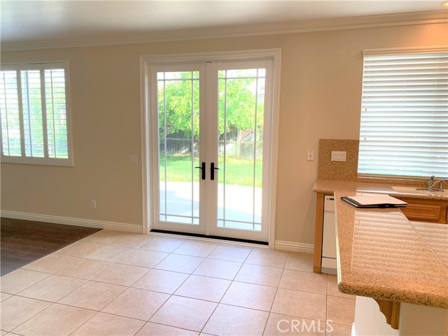 13568 Elk Ridge Court, Eastvale CA: https://media.crmls.org/medias/9902dbe6-2ee3-4c22-afae-be11b851dc22.jpg
