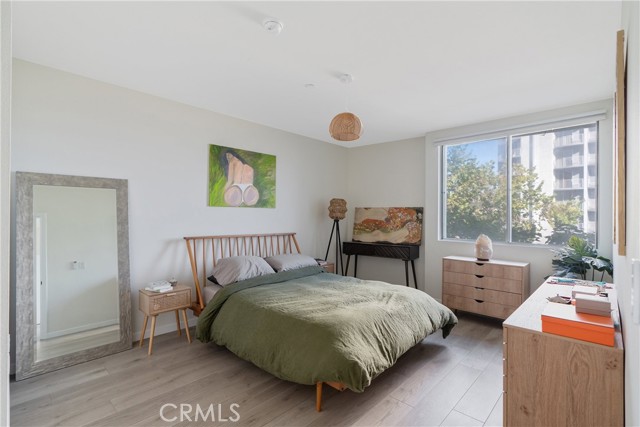 171 N Church Lane, Los Angeles CA: https://media.crmls.org/medias/9902e160-76b9-4667-a4b3-3820eb5d486d.jpg