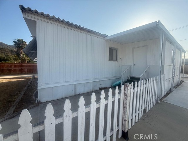 Detail Gallery Image 4 of 18 For 33013 Arbolado Ln, Lake Elsinore,  CA 92530 - 4 Beds | 2 Baths